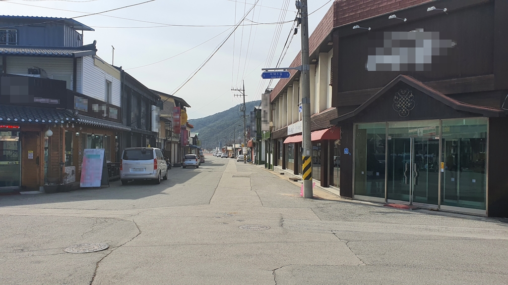 "전지훈련 선수단 거의 안 와요"
