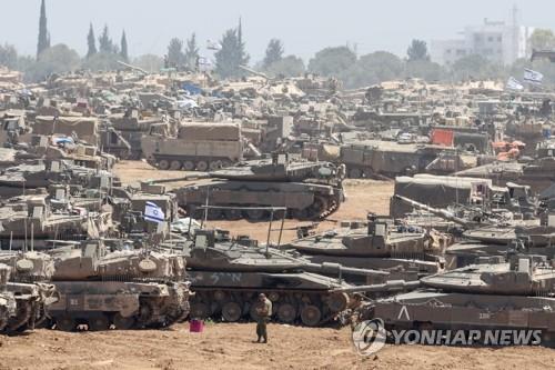 가자국경 집결한 이스라엘군 탱크