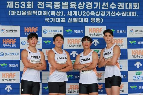 남자 400ｍ 계주 한국기록을 10년 만에 경신한 대표팀