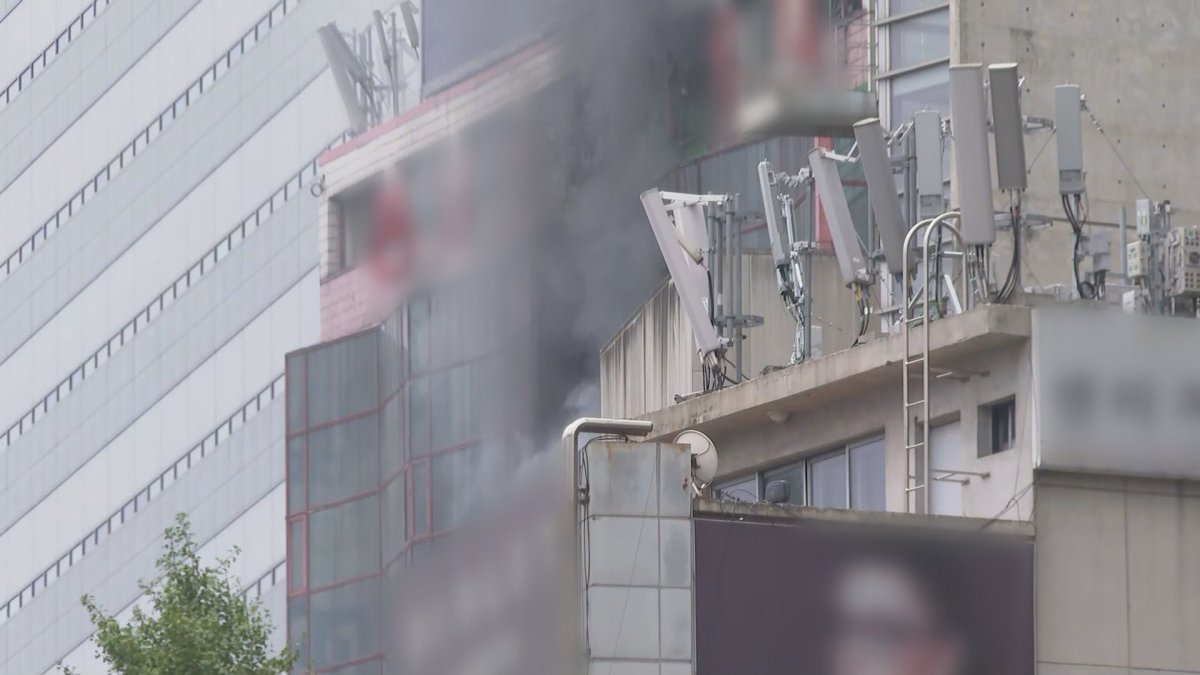 퇴계로 오피스텔 8층서 화재…인명피해 없어