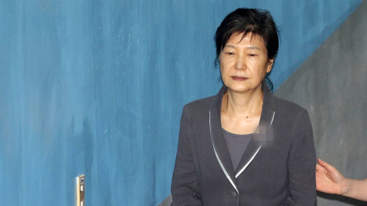 박근혜 '국정농단·특활비' 징역 20년 확정