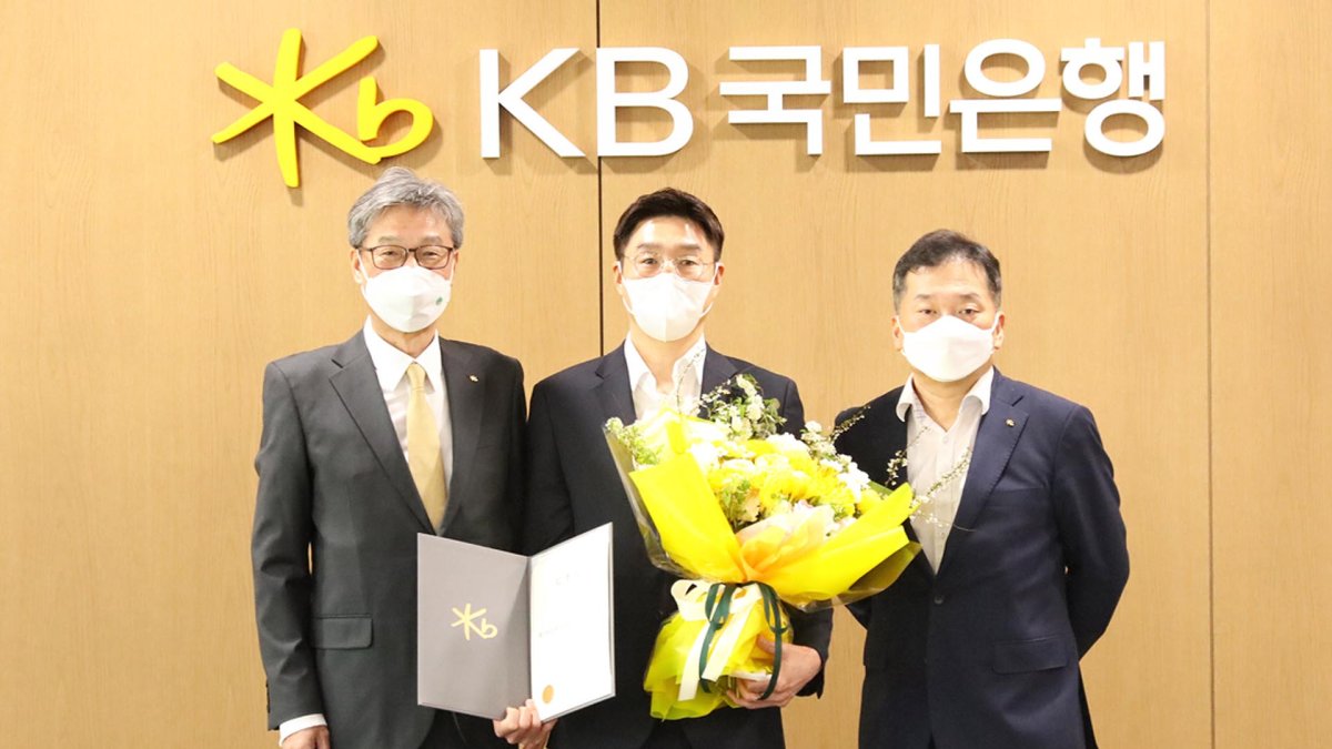 여자농구 KB 감독에 김완수 하나원큐 코치 선임