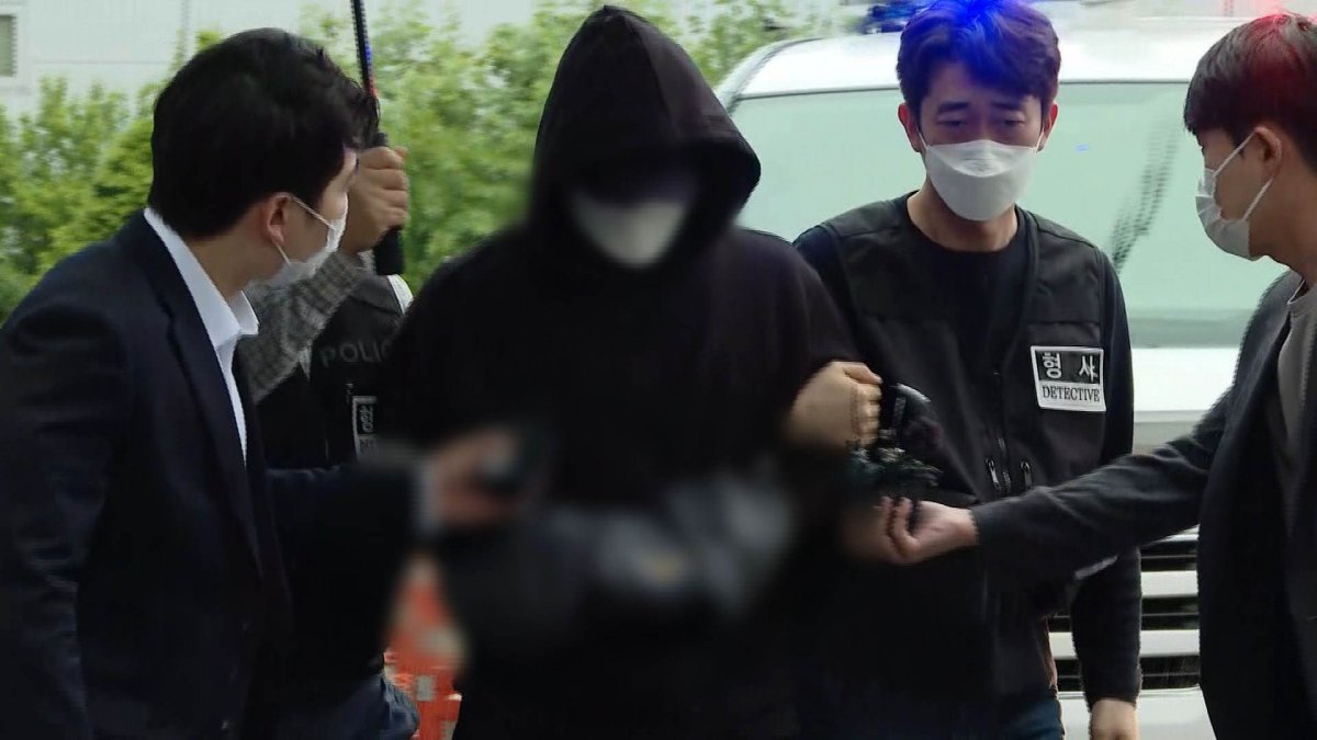 '택시기사 묻지마 흉기 살해' 20대 구속