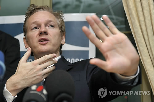 위키리크스 설립자 줄리언 어샌지(AP=연합뉴스)
