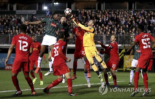 리버풀과 플리머스 경기 장면. (AP=연합뉴스)