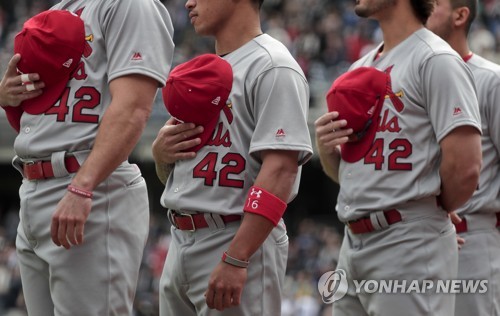 감독과 선수 모두가 42번 (AP=연합뉴스)