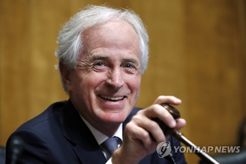 美 상원 외교위원회의 밥 코커 위원장