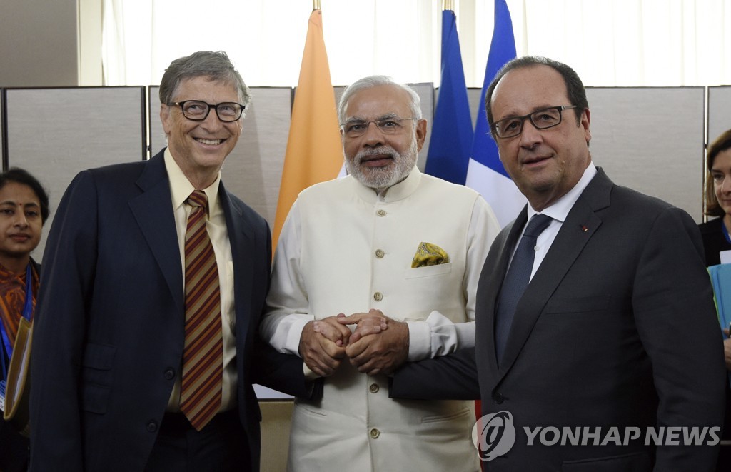 2015년 유엔총회에서 만난 모디 인도 총리(가운데), 올랑드 당시 프랑스 대통령(오른쪽), 게이츠 게이츠재단 공동이사장