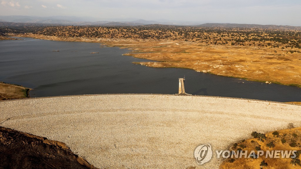 California Drought Resevoirs