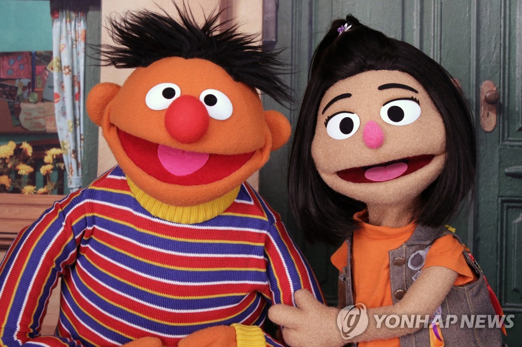 세서미 스트리트에 등장한 한국계 인형 캐릭터 '지영' 