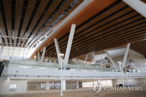 인천항 신국제여객터미널 내부