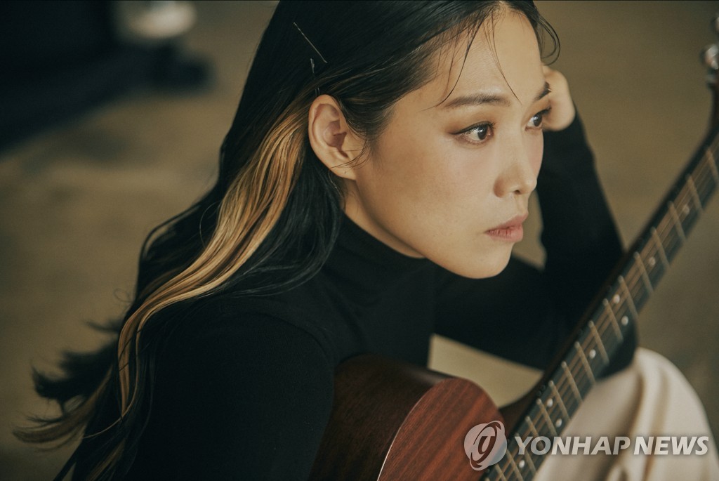 포크 싱어송라이터 정밀아
