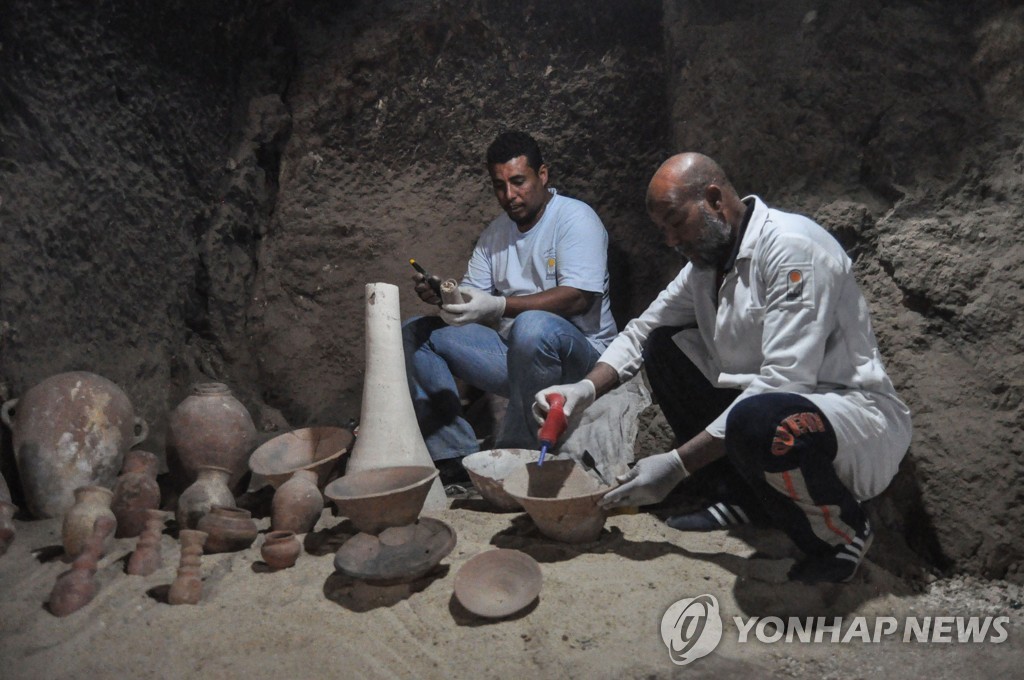 CORRECTION-EGYPT-ARCHAEOLOGY