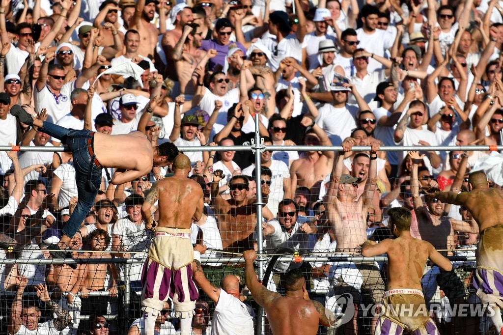 ITALY-FLORENCE-CALCIO-STORICO