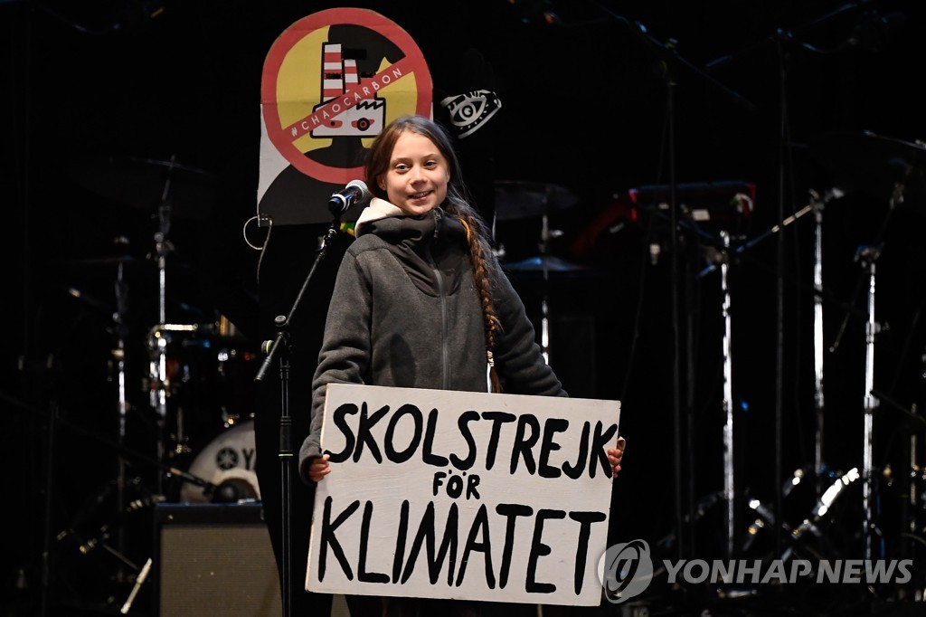 TOPSHOT-SPAIN-ENVIRONMENT-CLIMATE-COP25-DEMO