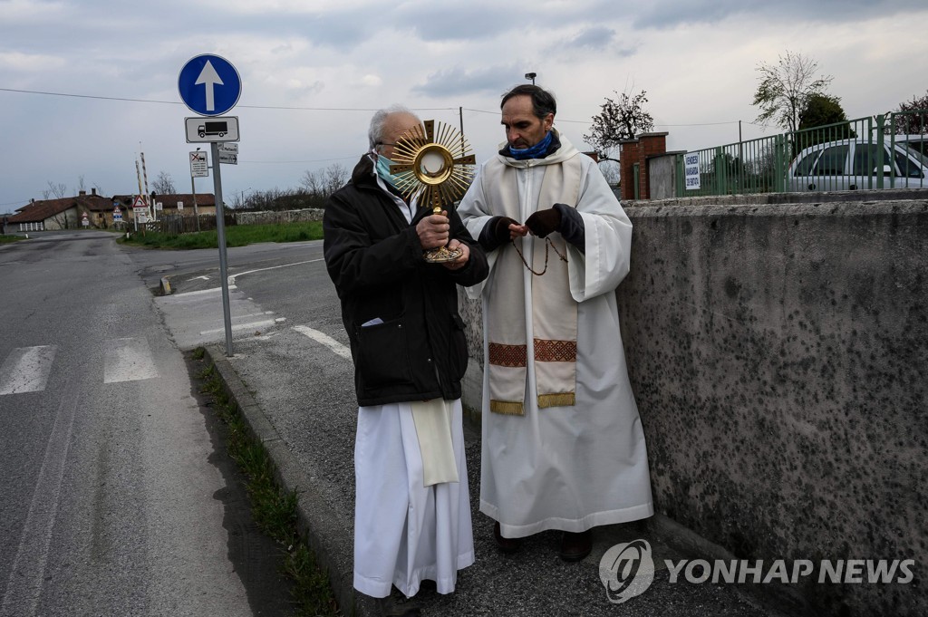 ITALY-HEALTH-VIRUS-RELIGION