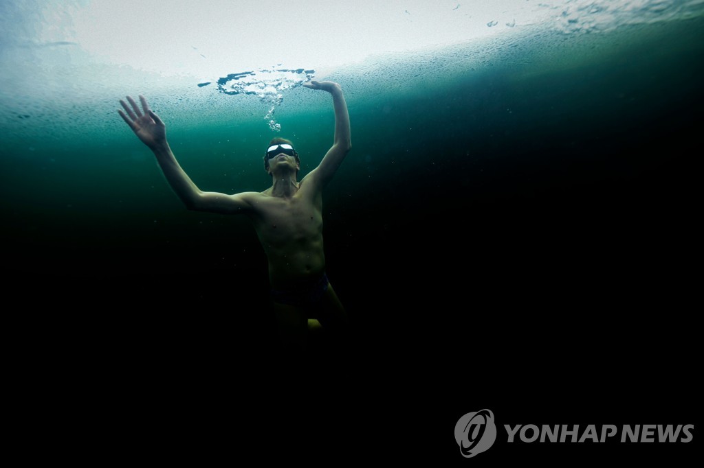 FINLAND-FREEDIVING-ICE