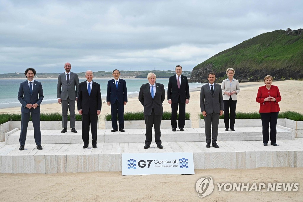 지난 11일 주요 7개국(G7) 정상회의에 참석한 G7 정상들 [AFP=연합뉴스 자료사진]