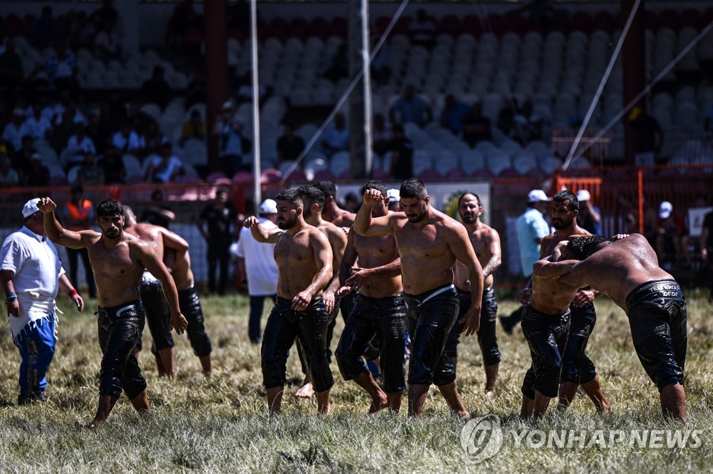 TURKEY-OIL-WRESTLING