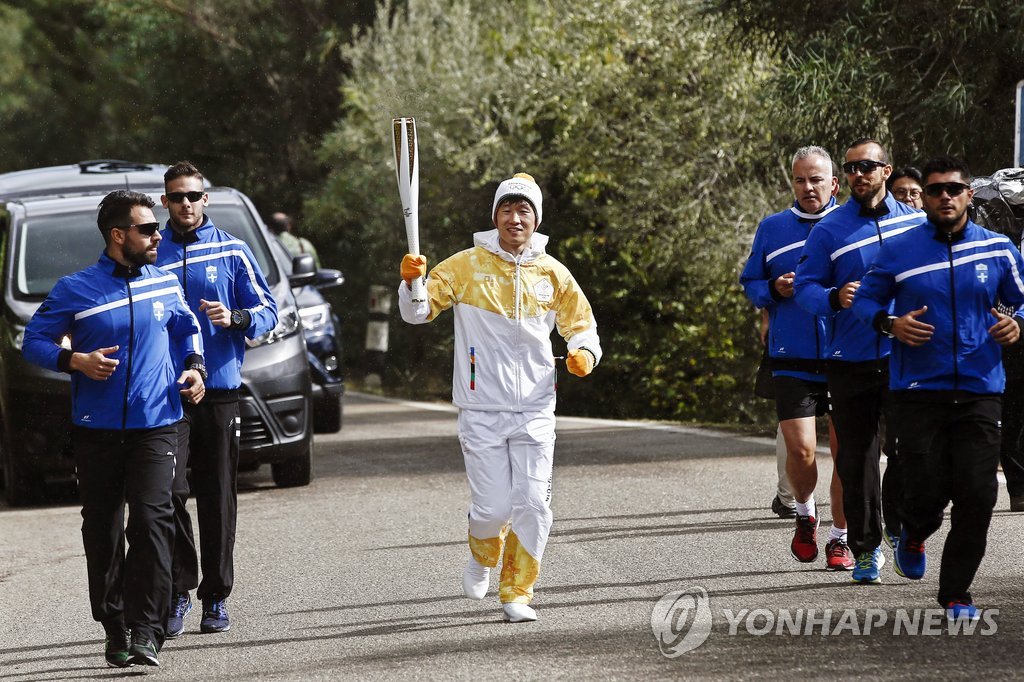 평창올림픽 성화 한국인 첫 봉송 주자 박지성