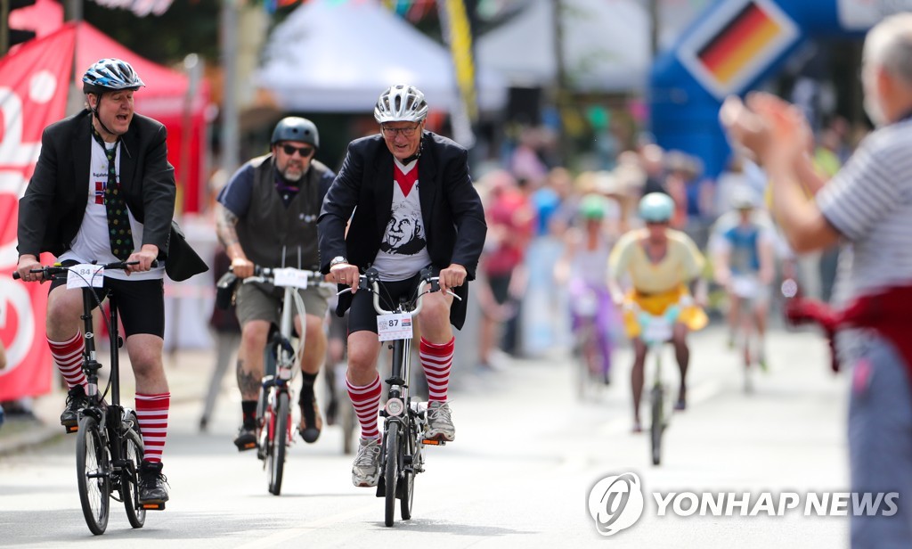 GERMANY FOLDING BIKE RACE