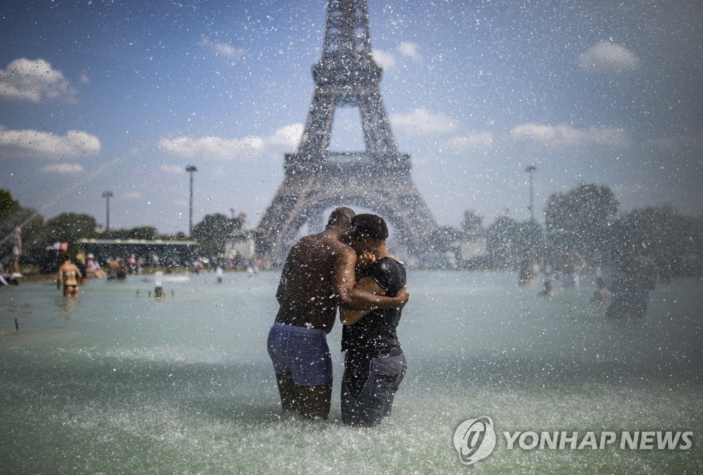 FRANCE PARIS HEATWAVE
