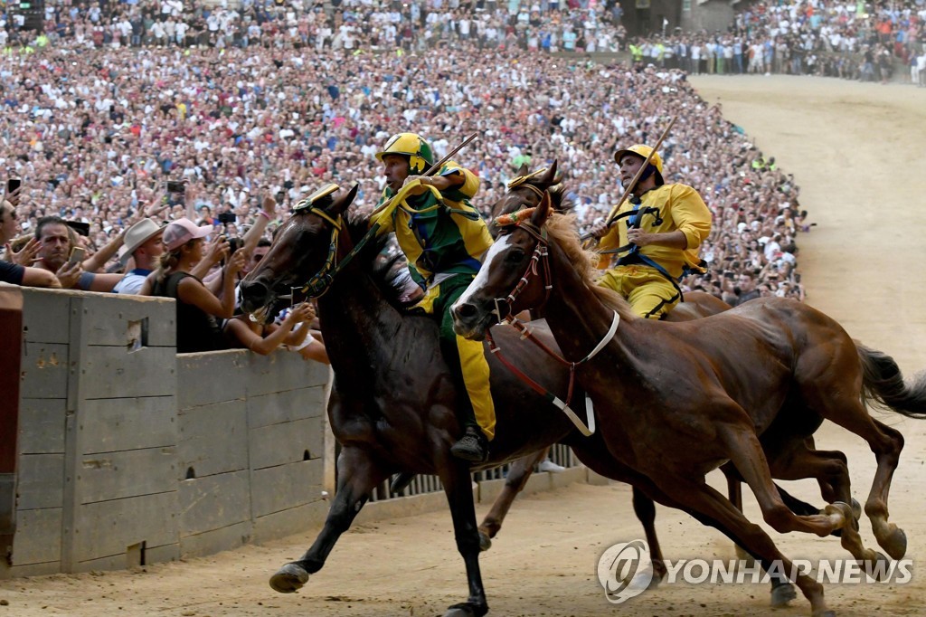 ITALY TRADITION PALIO DI SIENA