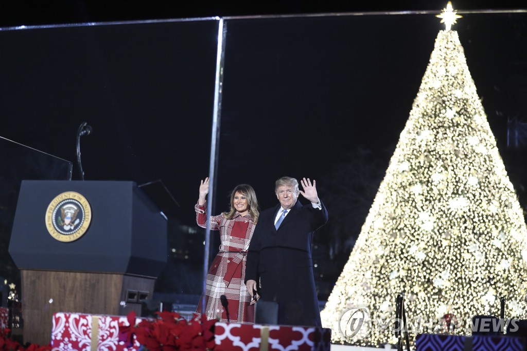 USA NATIONAL CHRISTMAS TREE LIGHTING