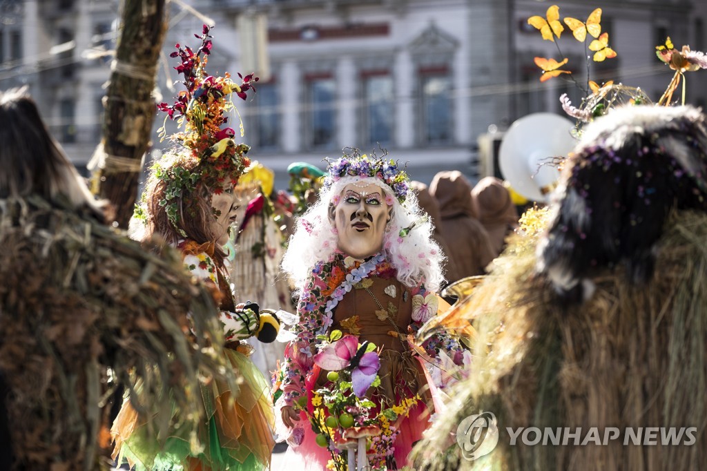 SWITZERLAND LUCERNE CARNIVAL