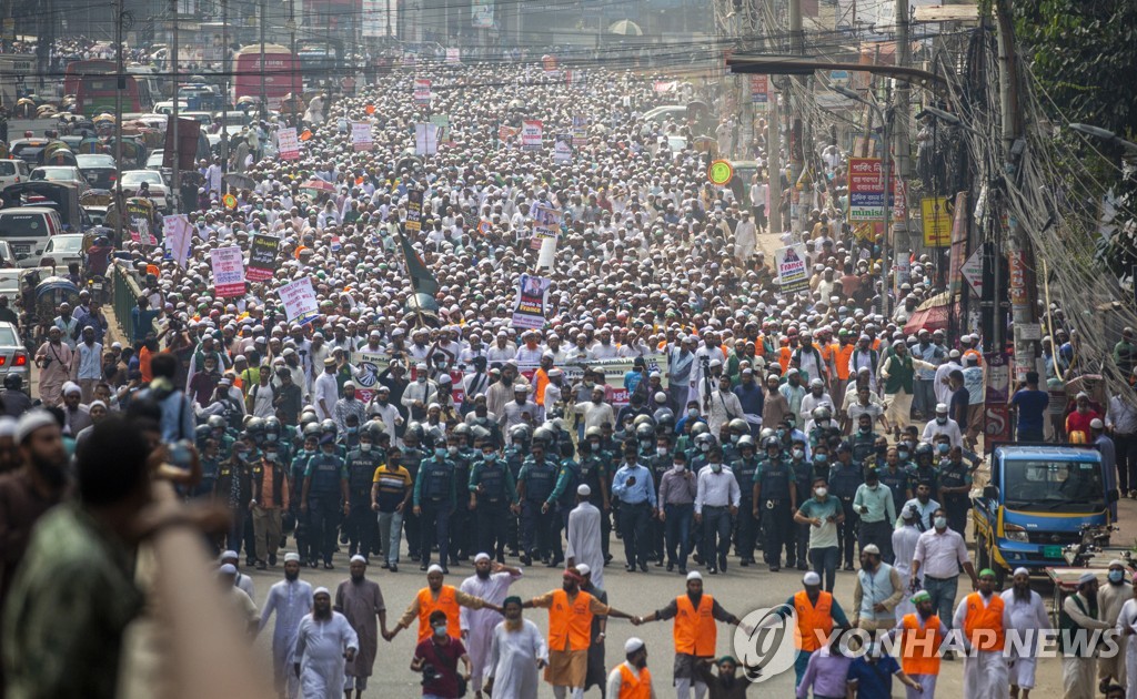BANGLADESH FRANCE BELIEF PROTEST