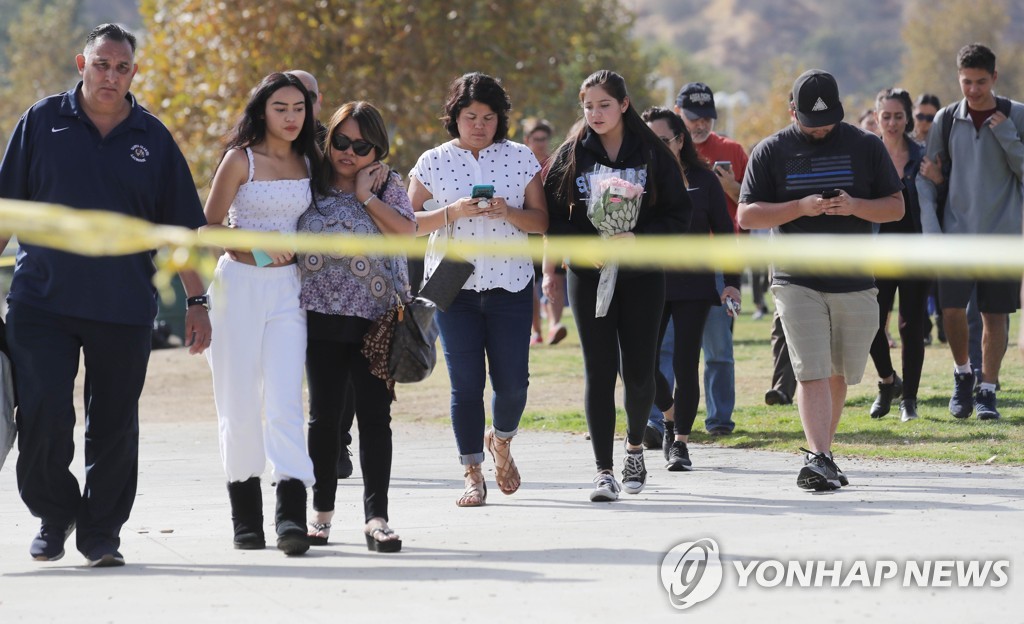 US-SEVERAL-INJURED-IN-SCHOOL-SHOOTING-IN-SANTA-CLARITA,-CALIFORN