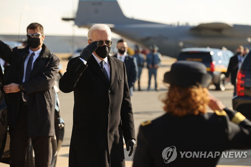 US-PRESIDENT-ELECT-JOE-BIDEN-TRAVELS-TO-WASHINGTON,-D.C.-DAY-AHE