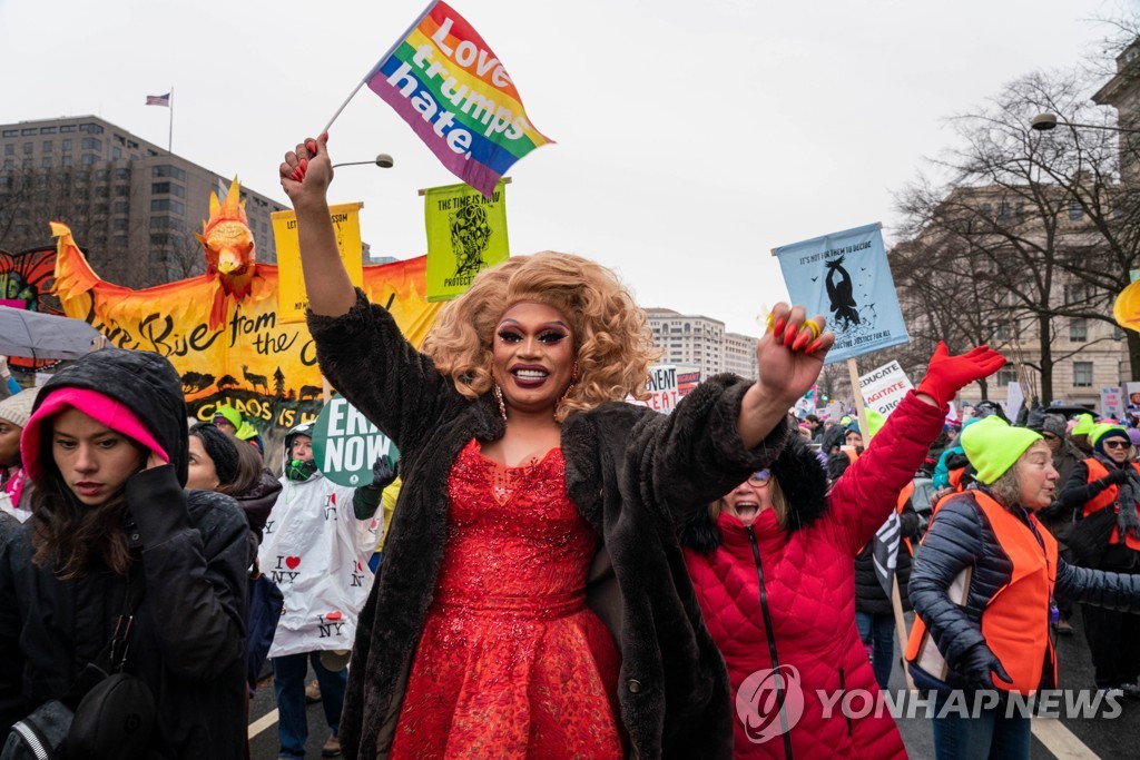 WOMEN'S MARCH