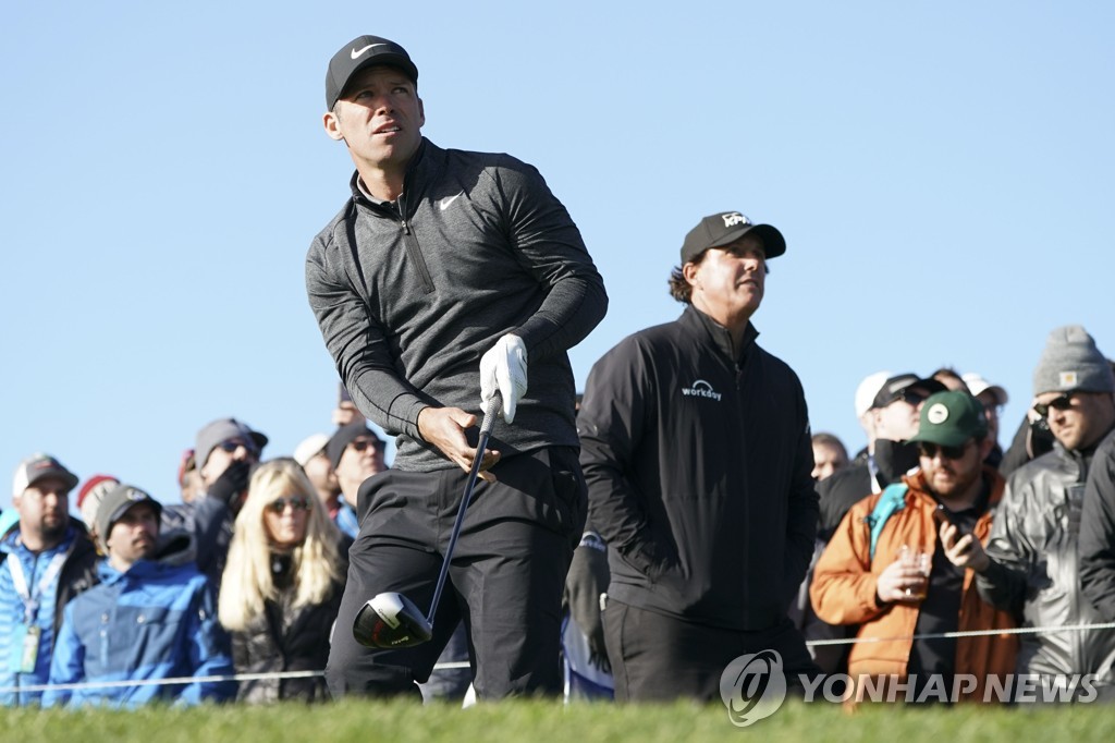 GOLF/