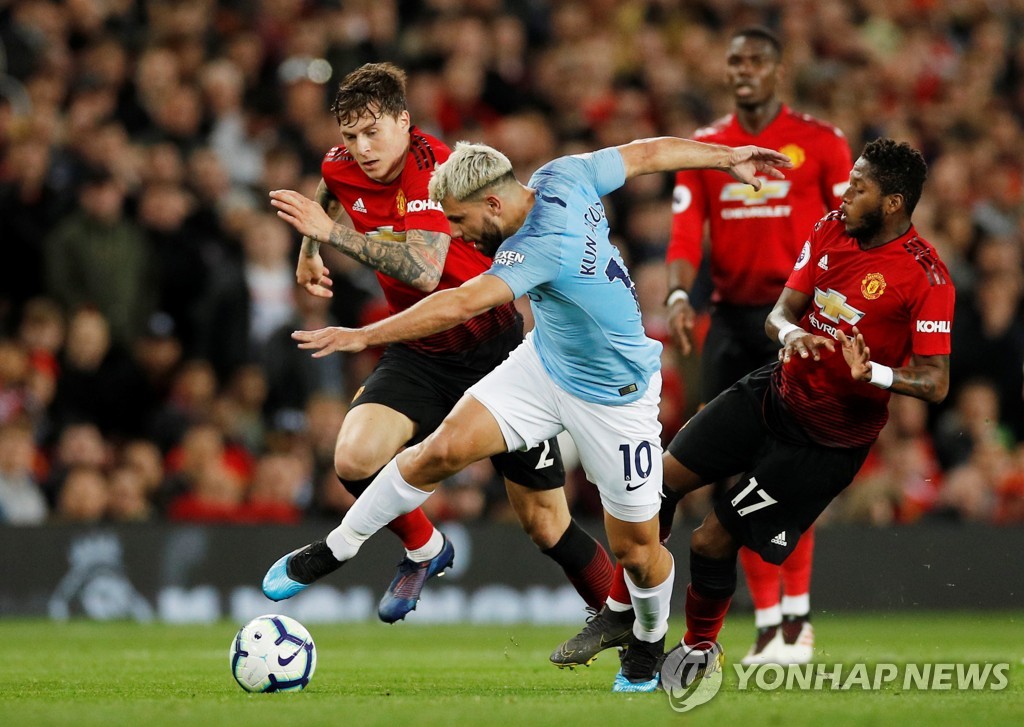SOCCER-ENGLAND-MUN-MCI/