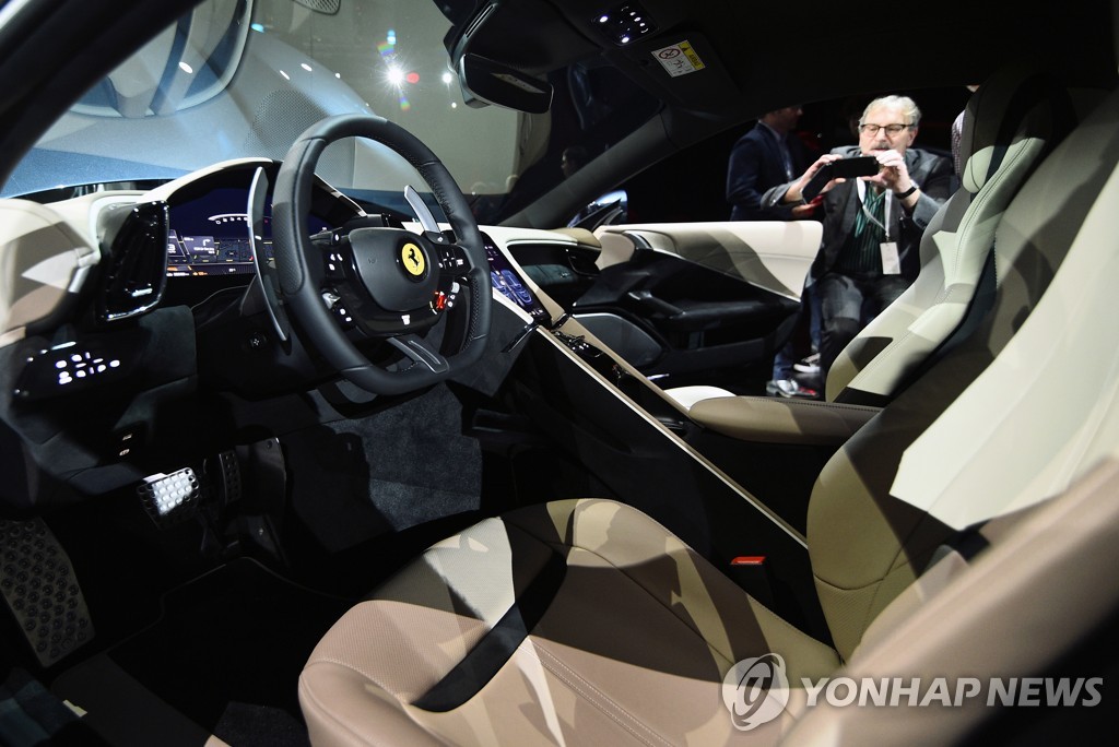 FERRARI-NEW CAR/