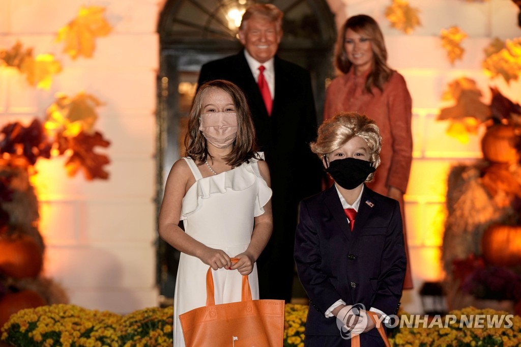 USA-TRUMP/HALLOWEEN