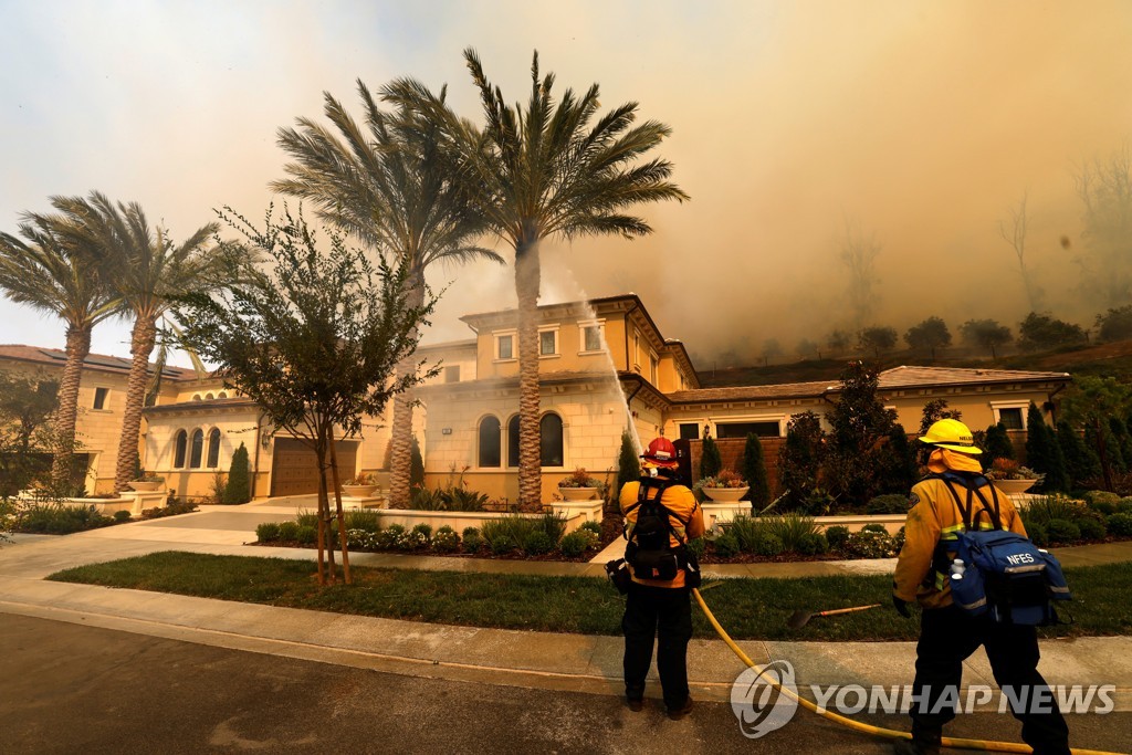 USA-WILDFIRE/CALIFORNIA