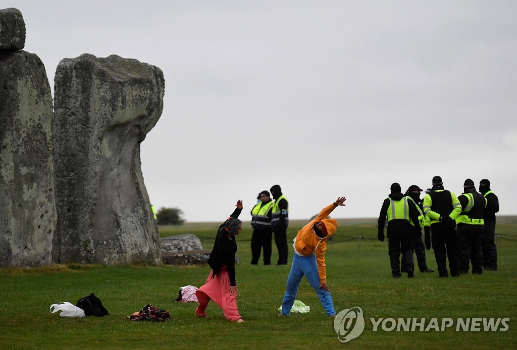 BRITAIN-SOLSTICE/