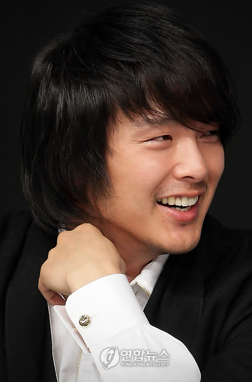 또 연예인 자살…탤런트 박용하 자택서 목매(자료사진)