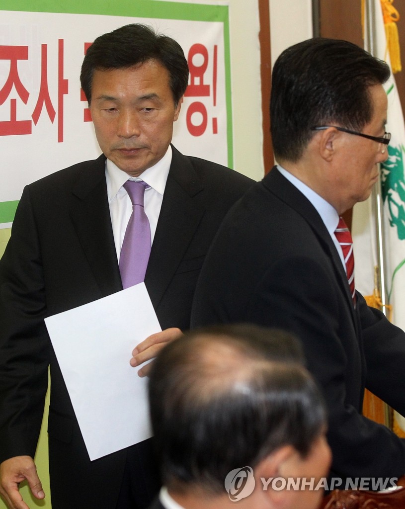 심각한 손학규 대표