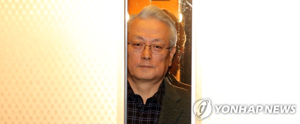 휴일 출근하는 정동기 후보자