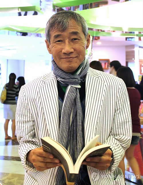 소설가 최인호 별세