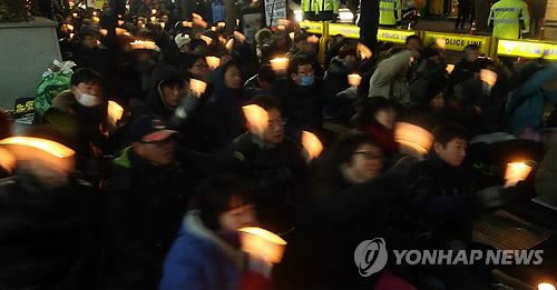 헌재, 야간시위 "밤 12시까지 허용"