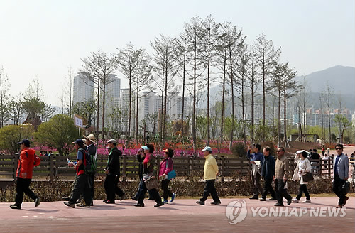 부산시민공원 100년 만에 시민 품으로