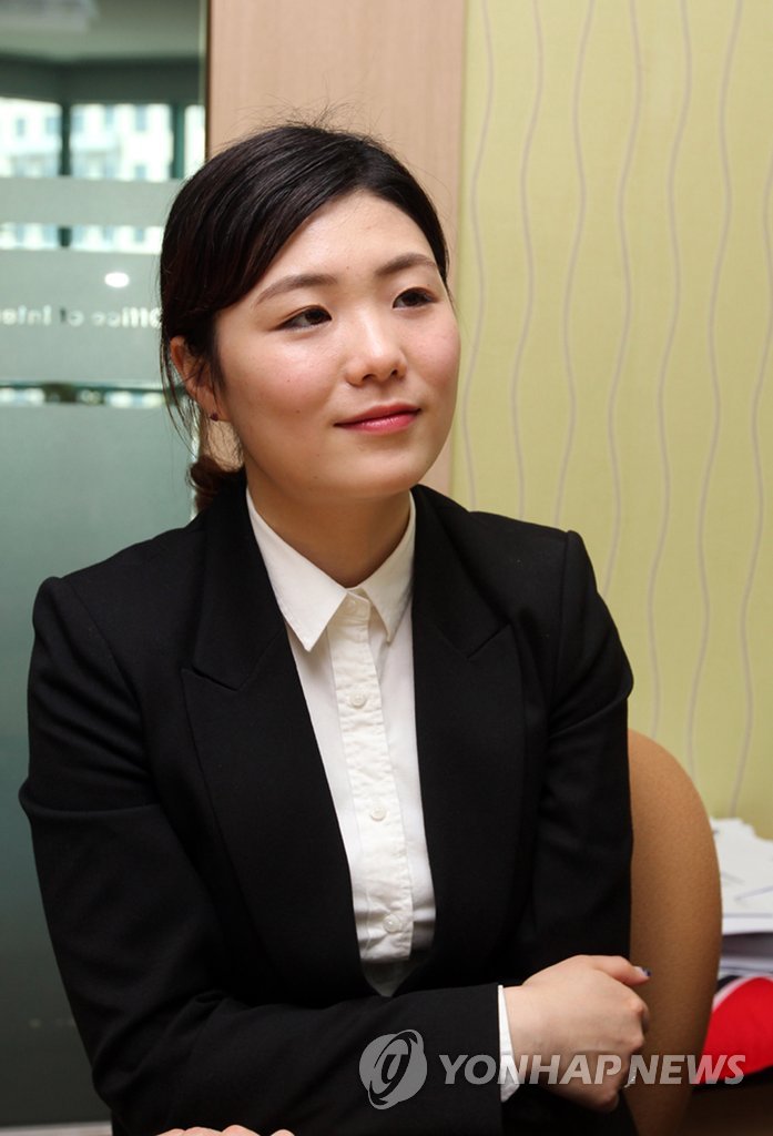 변호사시험에 최연소로 합격한 이미나씨