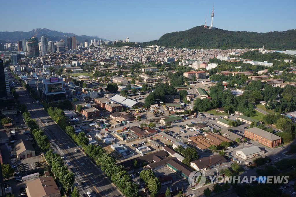 삼각지에서 바라본 용산공원