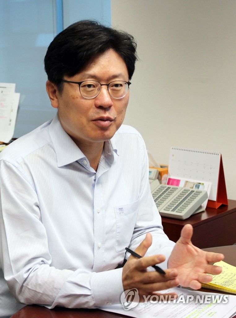 인터뷰하는 조영훈 SK텔레콤 스마트홈 TF장