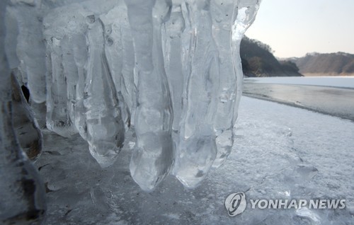 연천 영하 18.4도…경기북부 한파 내일 낮부터 누그러져 - 1