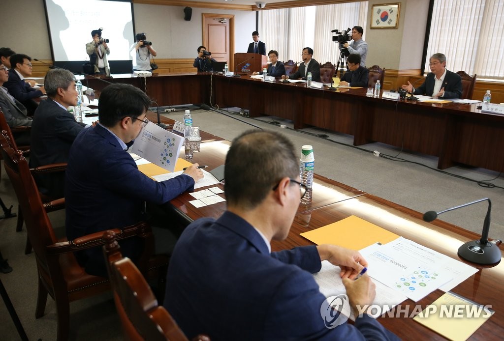 임종룡 "STX조선 법정관리 논의, 여러 파장 감안해 결정한 것" - 2